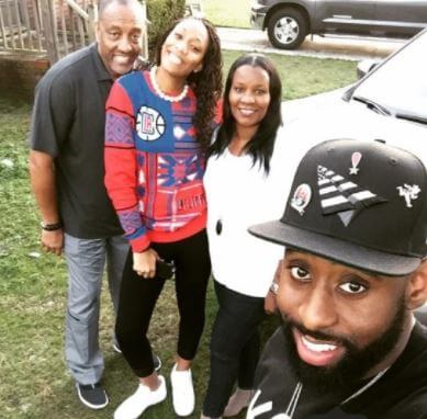 A’ja Wilson with her family wishing everyone Merry Christmas.